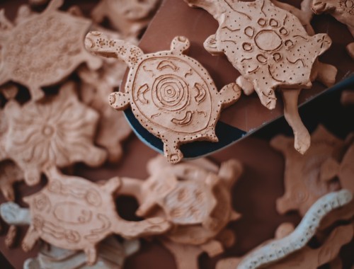 Clay turtle display, 2021. PHOTO: KAYLA FRIZZELL. 