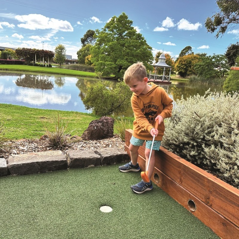 Riverside Gardens Garden Centre & Mini Golf