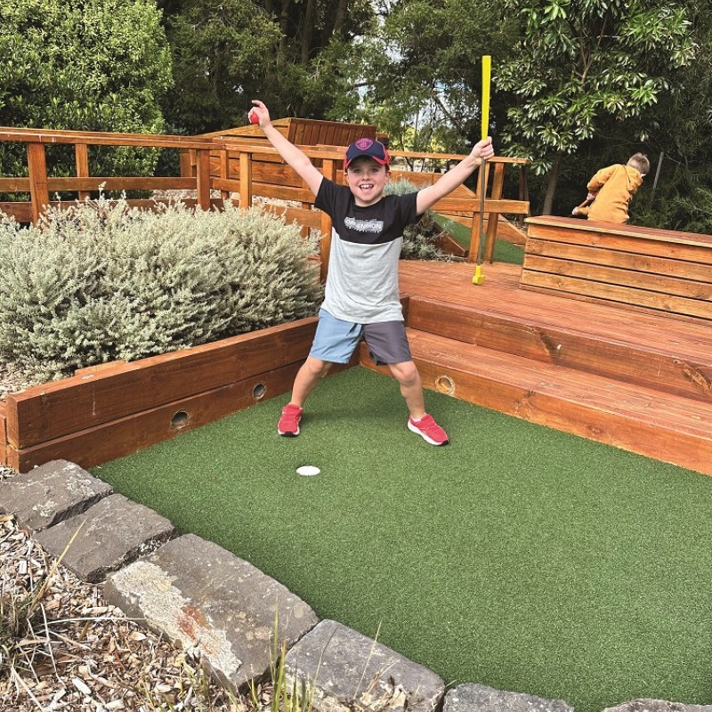 Riverside Gardens Garden Centre & Mini Golf