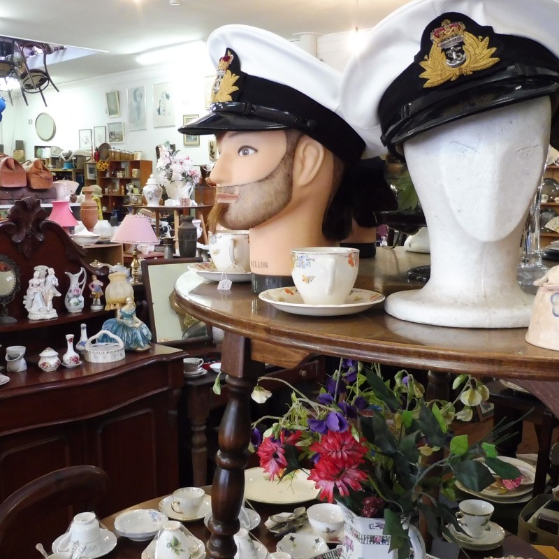 Dookie Emporium Cafe & Antiques