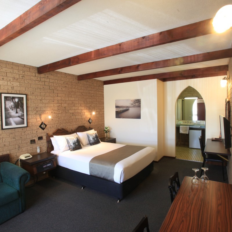 Bell Tower Motor Inn