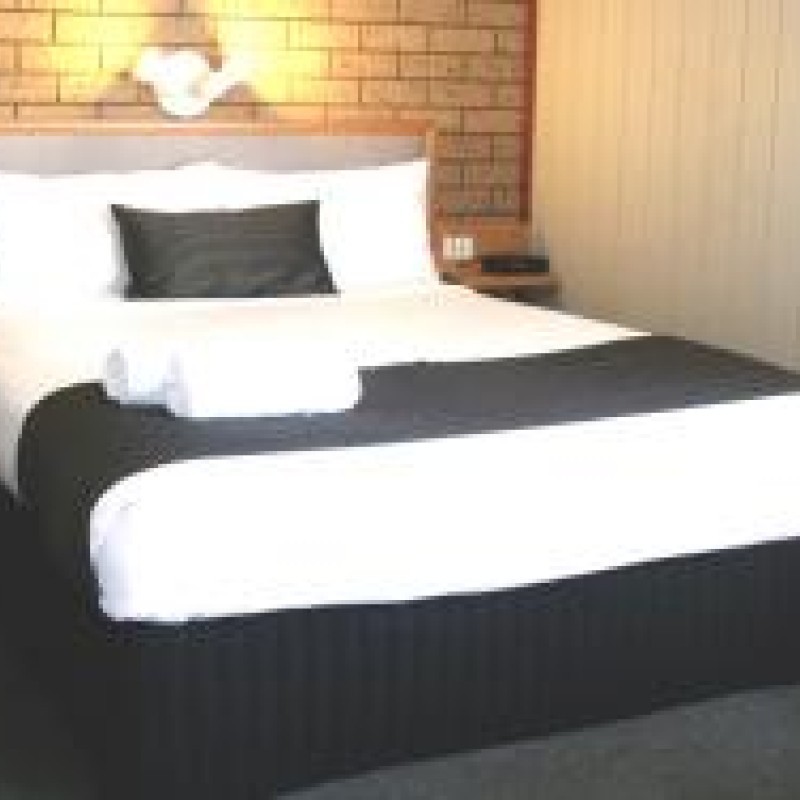 Country Home Motor Inn
