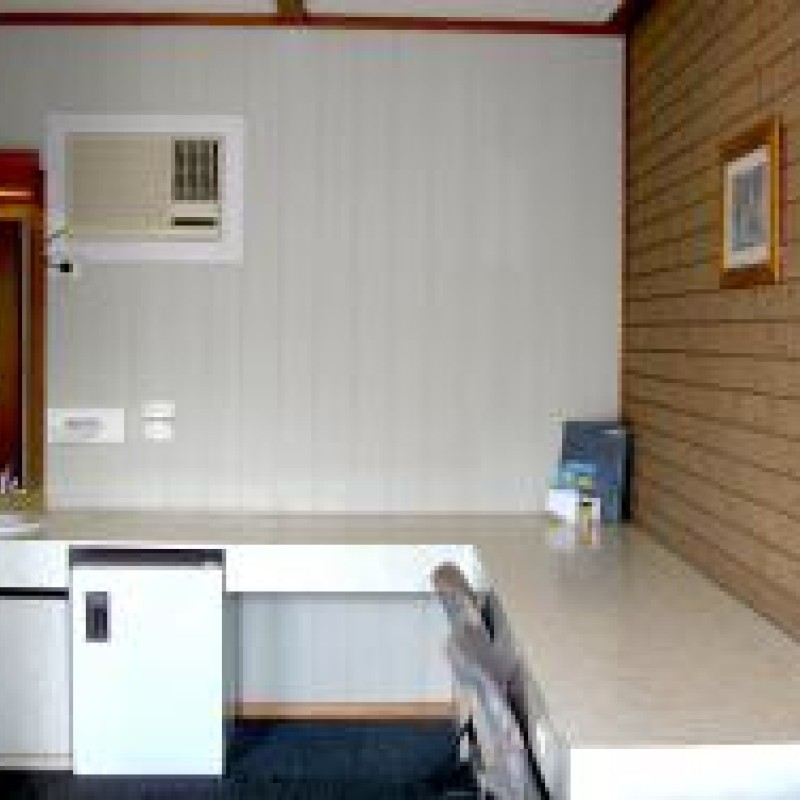 Country Home Motor Inn