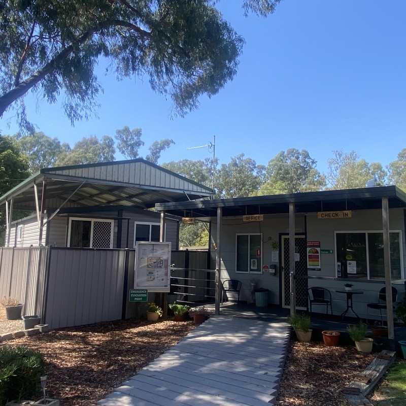 Murchison River Road Caravan Park